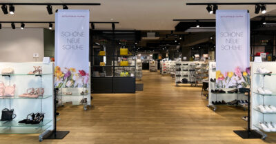 Eingang vom Schuhhaus Mutter Eingang vom Schuhhaus Mutter